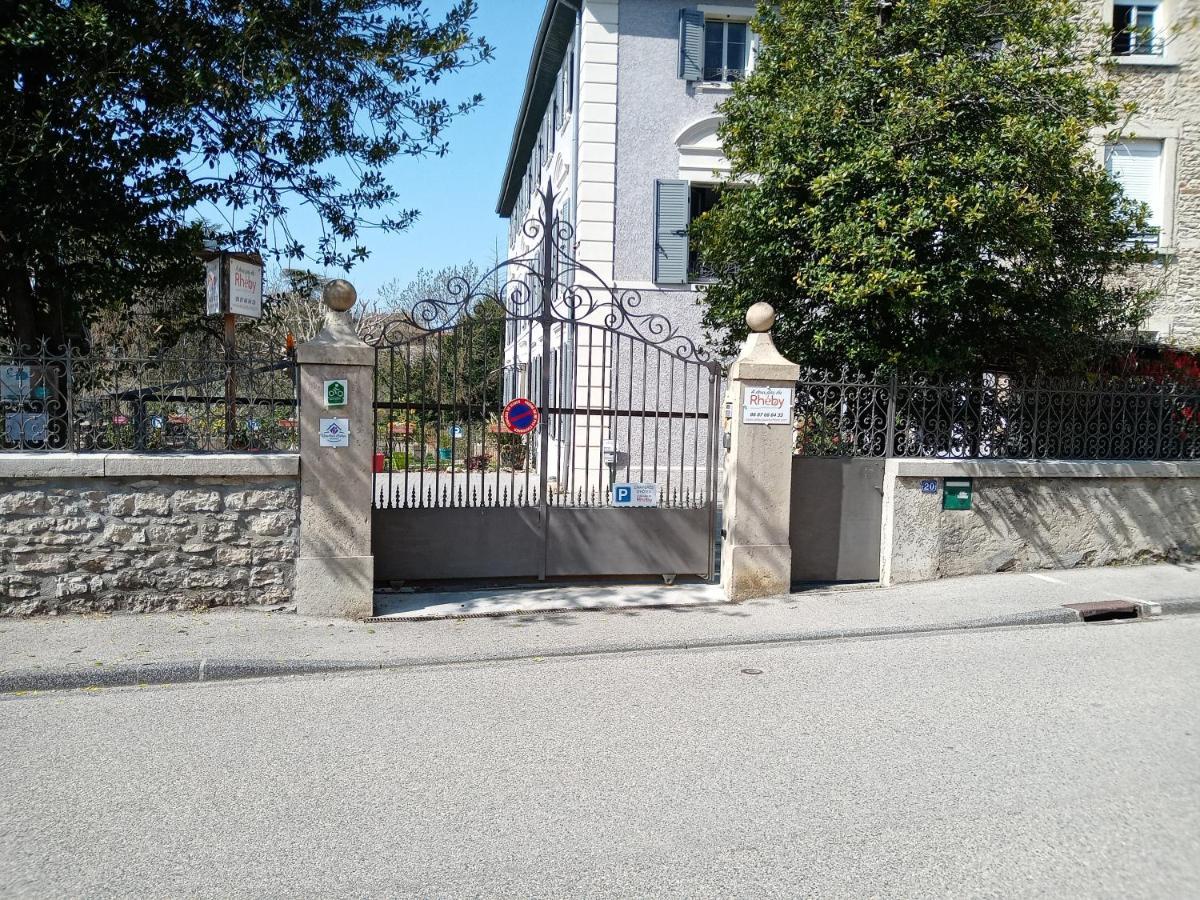 Hotel A Deux Pas Du Rheby Villebois Exterior foto